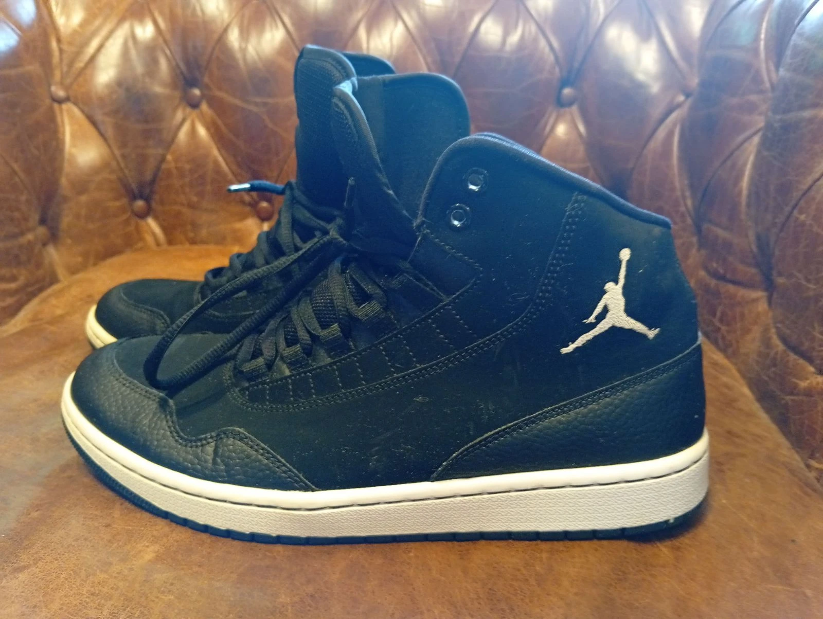 Jordan Homme montantes noires – Taille 45 – Très bon état